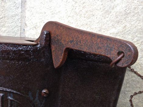 cast iron bracket