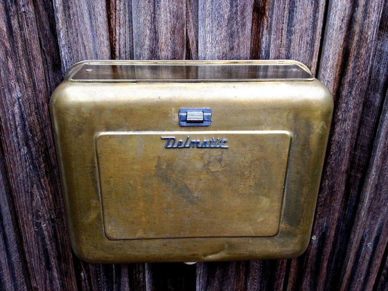 vintage toilet cistern